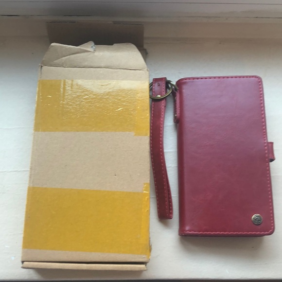 Red leather iPhone 8 Plus wallet case - Picture 2 of 9